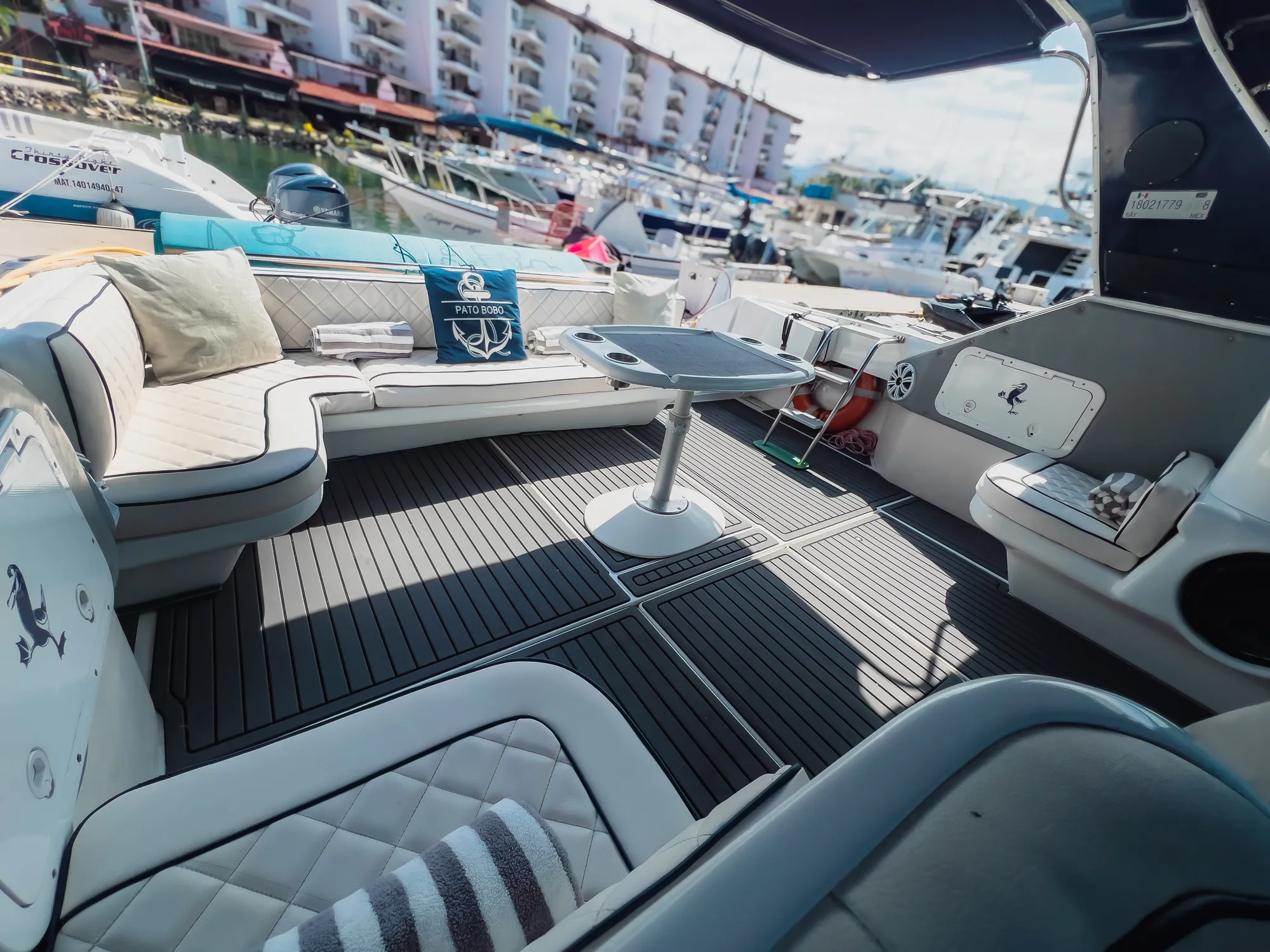 Premium Yacht Charter Punta Mita – La Luna y las Estrellas 44ft 4
