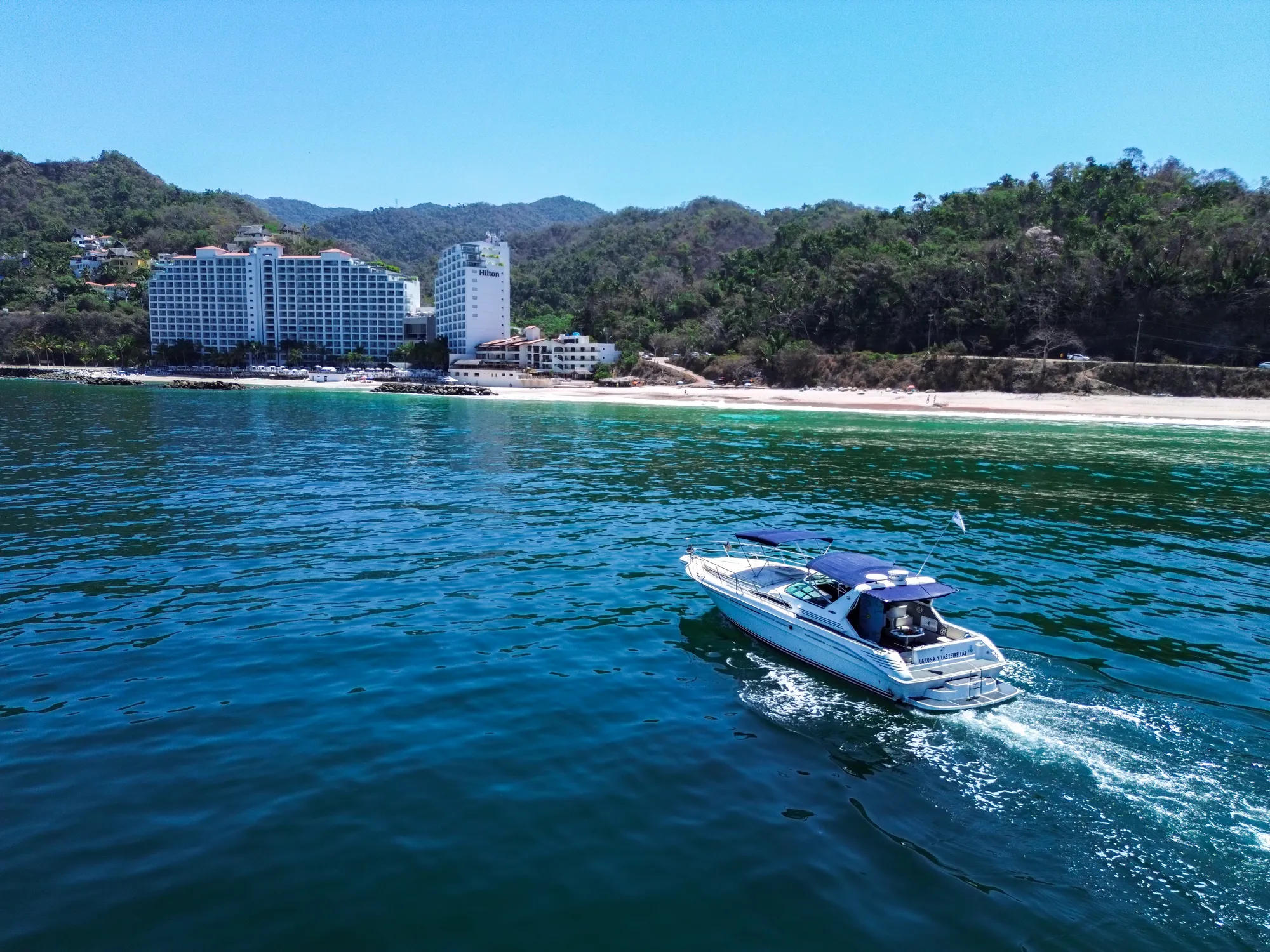 Premium Yacht Charter Punta Mita – La Luna y las Estrellas 44ft