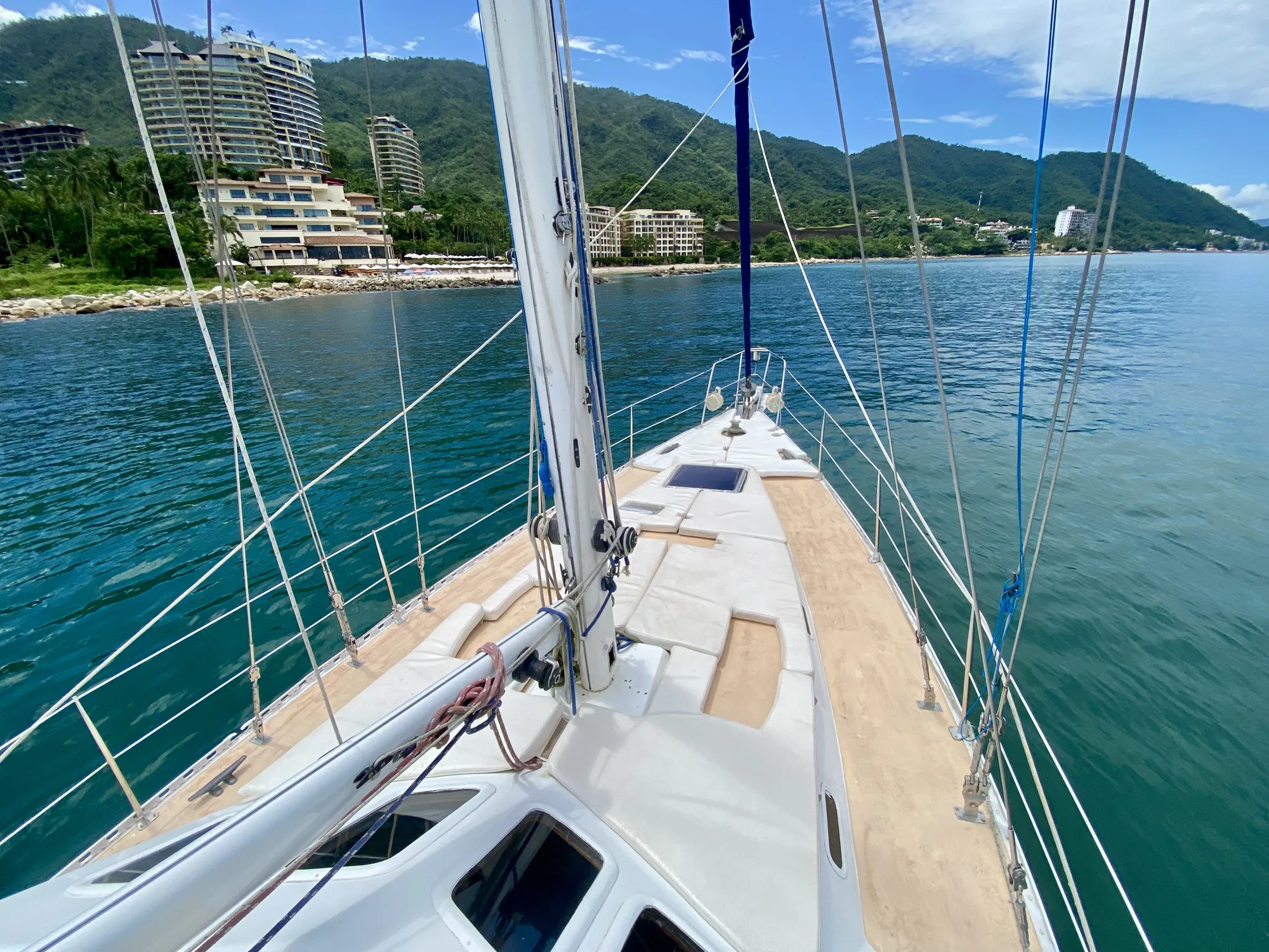 Classic Sailboat Charter Puerto Vallarta – Maui (Sunset, Romance & Sailing) 2